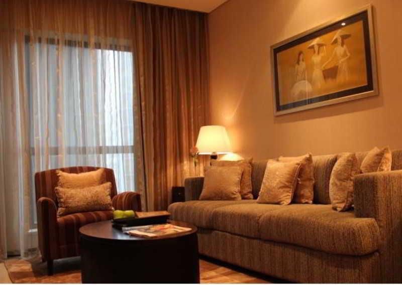 Oakwood Residence Funder Чънду Екстериор снимка