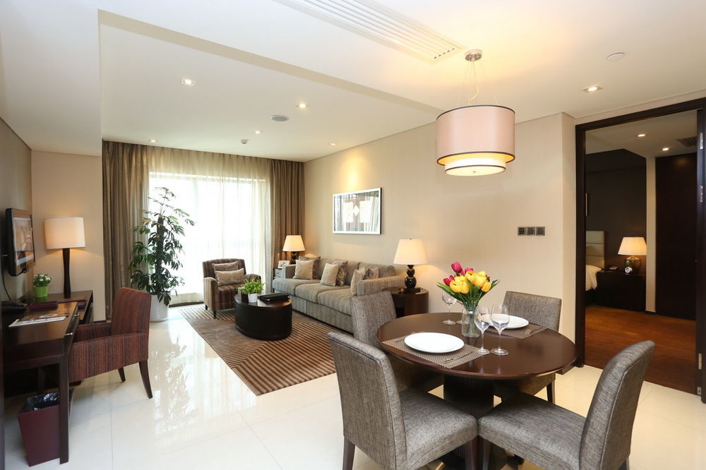 Oakwood Residence Funder Чънду Екстериор снимка