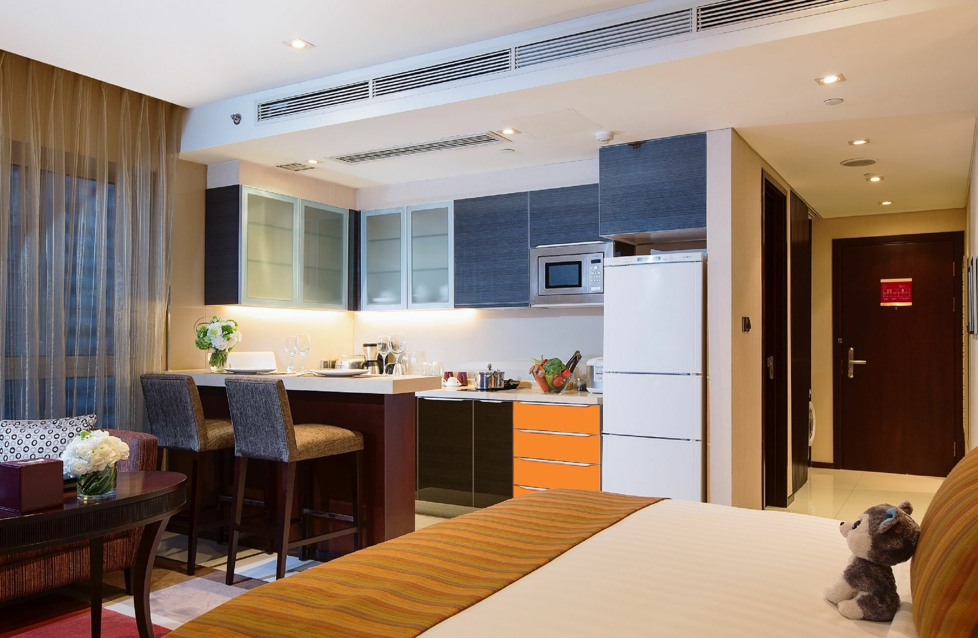 Oakwood Residence Funder Чънду Екстериор снимка